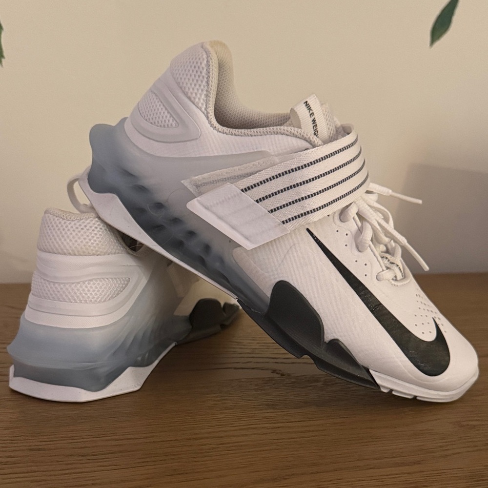 Nike Savaleos Lifters White/Black/Gray